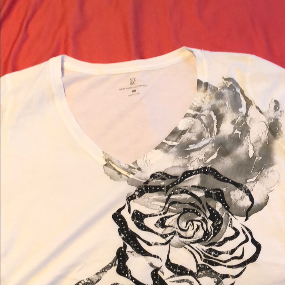 NY& Company tee-shirt XL
